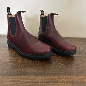 New Men’s Chelsea 1309 Blundstone 9 1/2 US. 8 1/2 AU